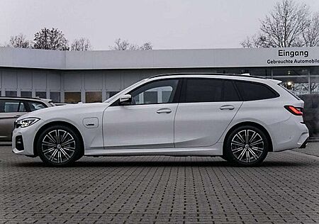 BMW 330e 330 Touring M Sport|Head-Up|Laser|Garantie