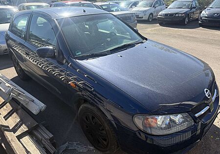Nissan Almera Fließheck 3-Türer 1.5 visia PLUS