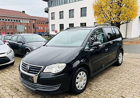 VW Touran Volkswagen Conceptline