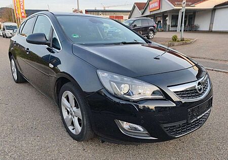 Opel Astra J 1.4 Turbo Sport Xenon/PDC TÜV 04.2027