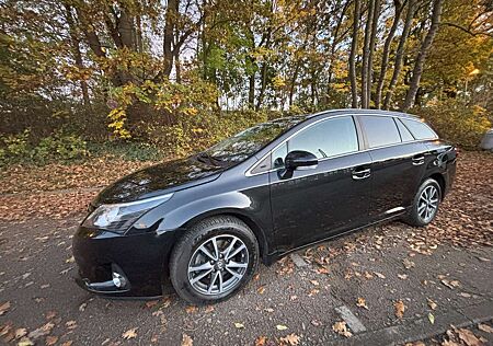 Toyota Avensis Combi 1.8 Edition (2014) Valvematic