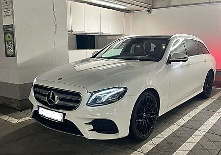 Mercedes-Benz E 220 Mercedes d | AMG Line | Pano | Burmester