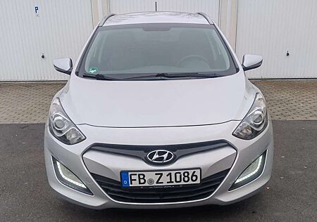 Hyundai i30 i30cw 1.6 CRDi Trend