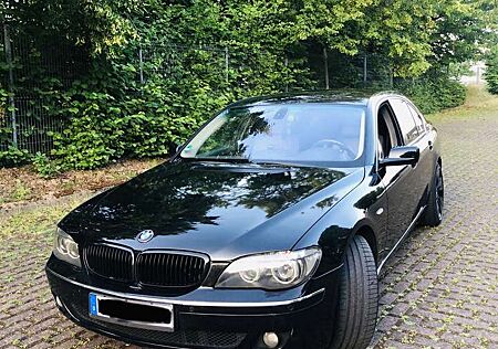 BMW 745d 745 4,4l V8 Biturbo