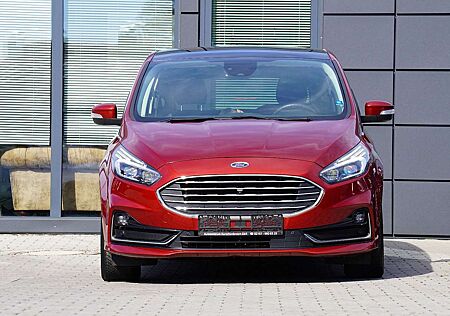 Ford S-Max Titanium AWD *MIT 2 JAHREN GARANTIE*