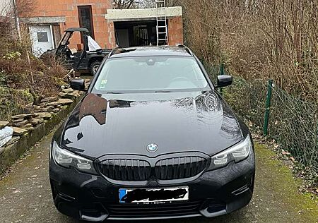 BMW 320i 320 Touring Aut. Sport Line