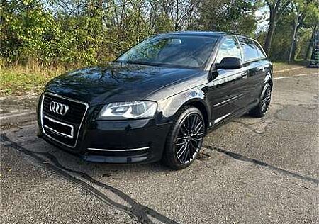 Audi A3 2.0 TDI Attraction (125kW)