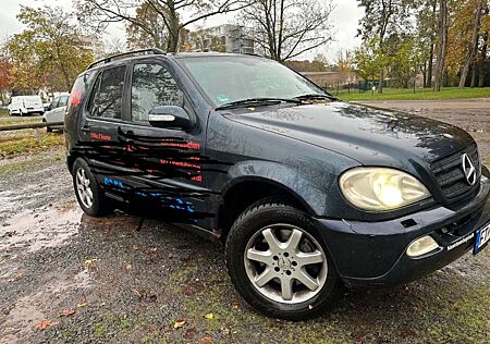 Mercedes-Benz ML 270 CDI+ Kress Autottansport Hänger Kippbar