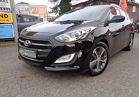 Hyundai i30 blue 1.4 YES! /Orig.52000KM/Scheckheft!!!