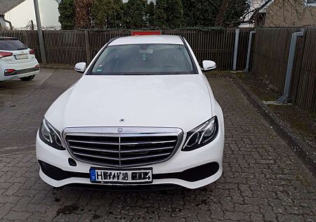 Mercedes-Benz E 220 d T 9G-TRONIC Avantgarde