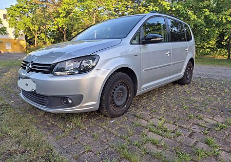 VW Touran Volkswagen 1.2 TSI MATCH