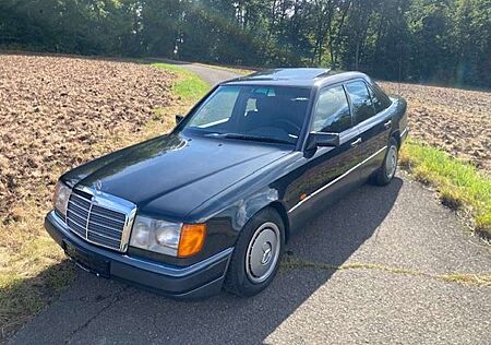 Mercedes-Benz 250 TD kein 300, orig. Km!, Scheckheft