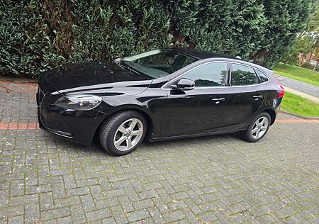 Volvo V40 D3 Inscription|Standheizung|Sitzheizung v&h