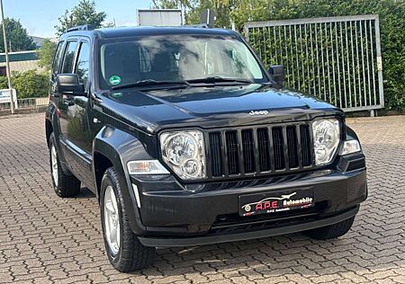 Jeep Cherokee Sport 2.8CRDI TÜV/AU NEU AHK 2700KG 4X4