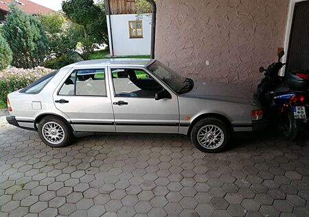 Saab 9000 i 16