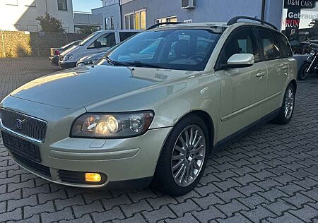 Volvo V50 Kombi 2.0 D Momentum(TÜV 05,2026)KLIMA