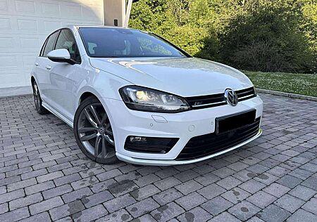 VW Golf Volkswagen 2.0 4Motion R-Line