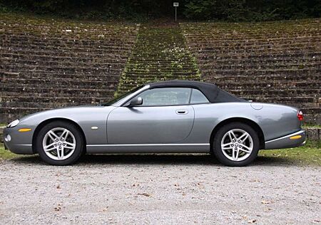 Jaguar XK8 Cabriolet 2 Jahre Garantie