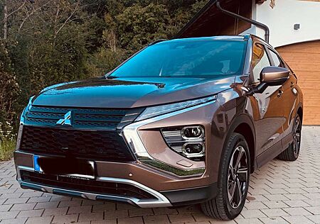 Mitsubishi Eclipse Cross Plug-In Hybrid 4WD Plus