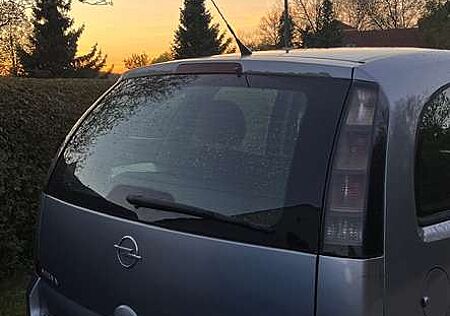 Opel Meriva 1.6 16V (Essentia)
