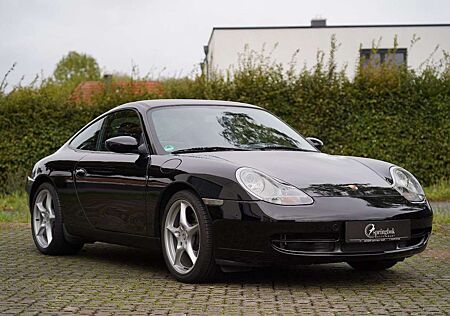Porsche 996 Carrera Coupé