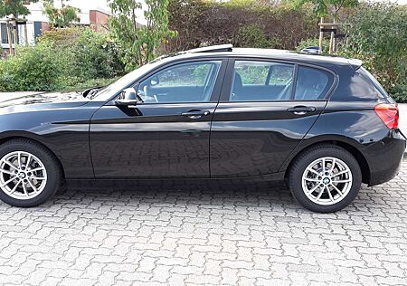 BMW 118 i Advantage 16"/Glasdach/Tempomat/SHZ