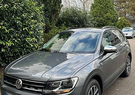 VW Tiguan Volkswagen 2.0 TDI SCR (BlueMotion Technology) Comfortline