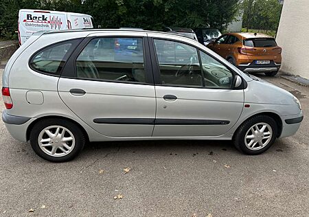 Renault Scenic 1.6 16VDynamique