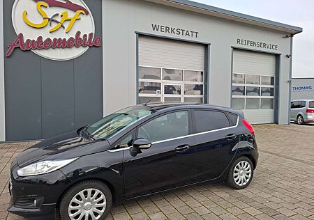 Ford Fiesta Titanium RFK,SHZ,Alufelgen,PDC