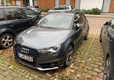 Audi A1 mit 3 x S-Line, Bose, Schalensitzen