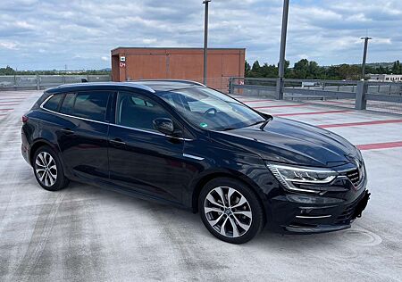Renault Megane Grandtour E-TECH Plug-in 160 INTENS