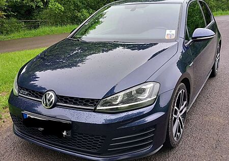 VW Golf Volkswagen GTD GTD BlueMotion Technology