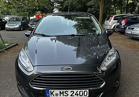 Ford Fiesta titanium