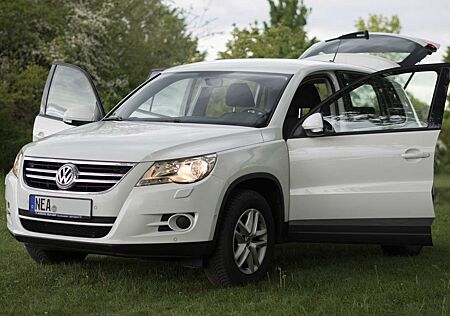 VW Tiguan Volkswagen 2.0 TDI DPF BlueMotion Technology Trend
