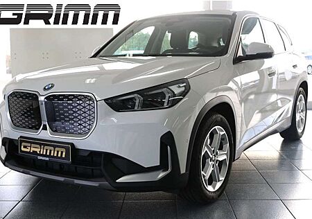 BMW iX1 xDrive30 Head-Up DAB LED RFK Komfortzg.
