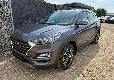 Hyundai Tucson 1.6 T-GDI Navi SHZ AHK 18" Allwetter