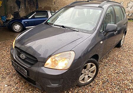 Kia Carens LX--7-SITZER