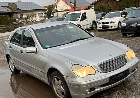 Mercedes-Benz C 180 Kompressor (203.046)