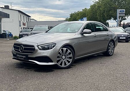 Mercedes-Benz E 220 d Lim 9G Distr Nav LED Kam Widescr HUD AHK