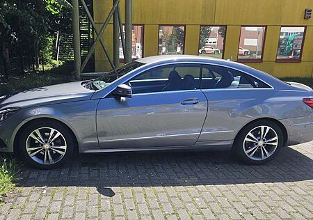 Mercedes-Benz E 200 Coupe 7G-TRONIC