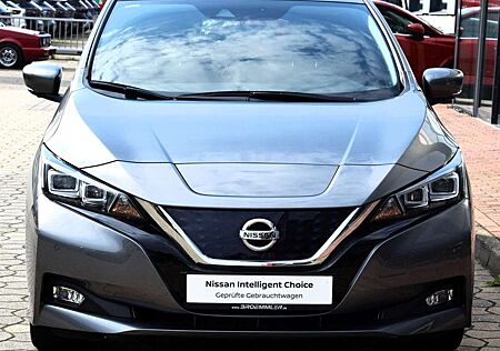 Nissan Leaf Tekna Navi Leder Kamera