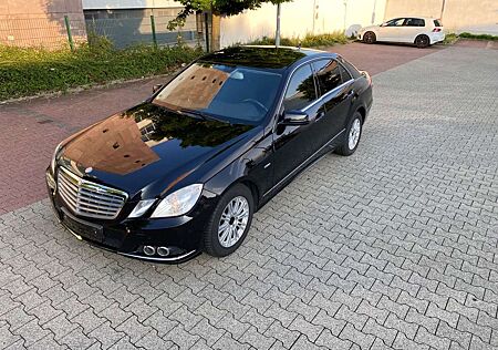 Mercedes-Benz E 220 CDI ELEGANCE/LED/Sitzheizung