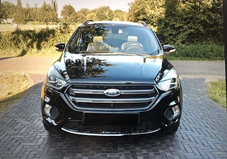 Ford Kuga 1.5 EcoBoost 4x4 Aut. ST-Line
