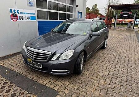 Mercedes-Benz E 220 CDI DPF BlueEFFICIENCY Automatik Avantgarde