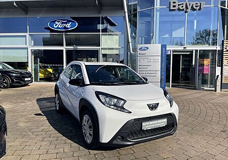 Toyota Aygo (X) Play (AB7)