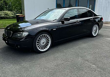 BMW 740i 740