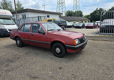 Opel Ascona Lux