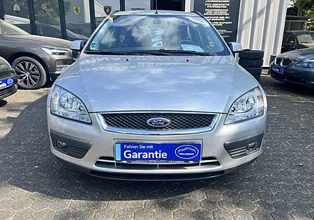 Ford Focus Ghia/1 Hand/Rentnerfahrzeug/Klimaautomatik/8xBer.