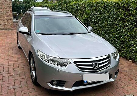 Honda Accord Tourer 2.0 Elegance 50 Jahre Edition