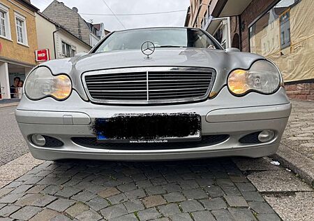 Mercedes-Benz C 180 Classic